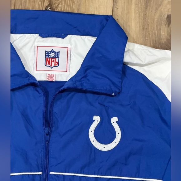Indianapolis Colts Windbreakers - Picture 2 of 4
